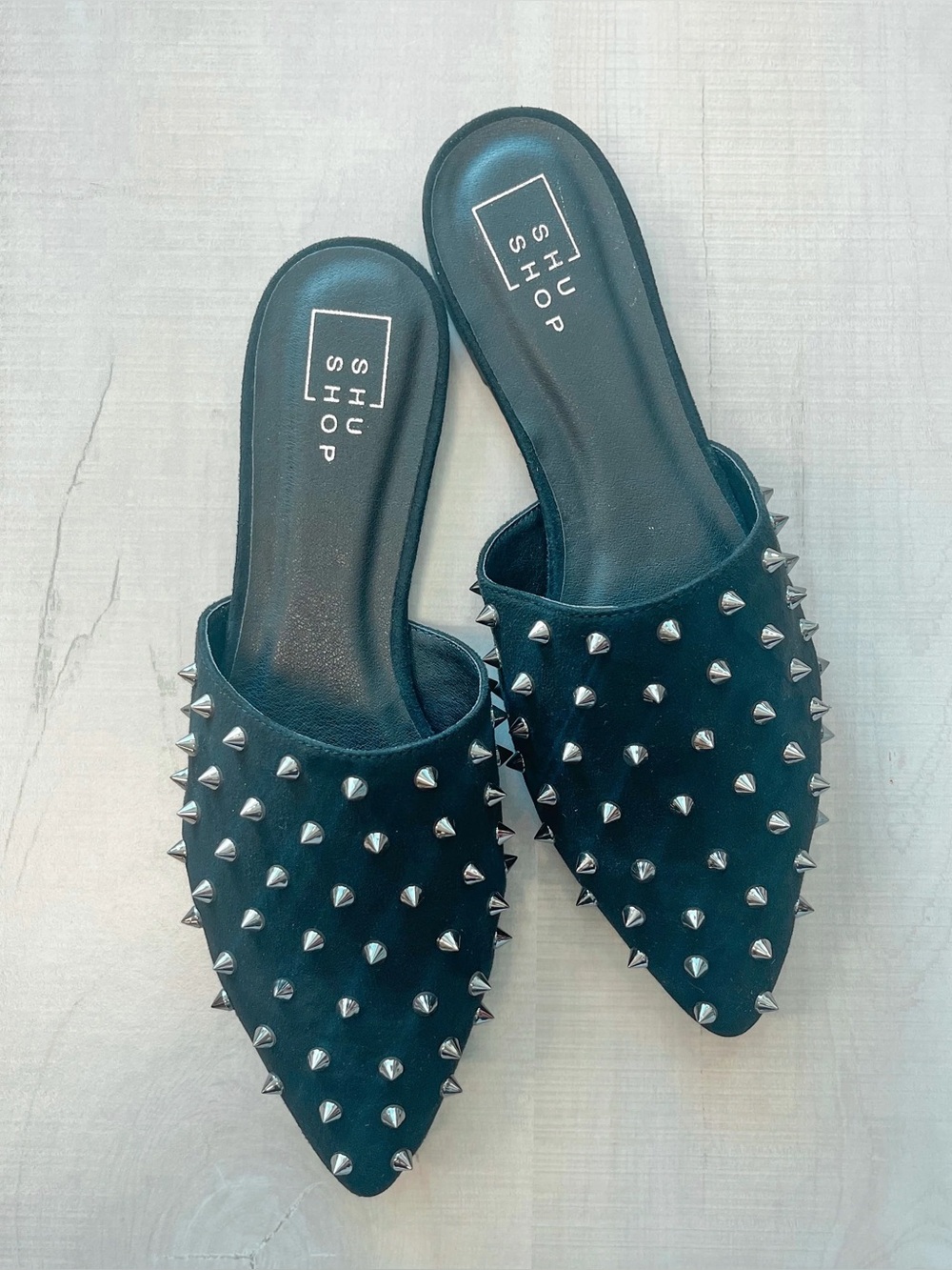 ShuShop-sz 9-Black Studded Pointed Mule Slides-Like New!!